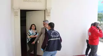 Adana Büyükşehir Belediyesi Özel Kalem Müdürlüğü personeli silahlı saldırıda yaralandı