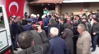 Araç kazasında şehit olan asker Kütahya'da toprağa verildi