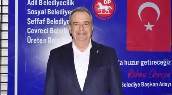 Ayvalık eski Belediye Başkanı Rahmi Gençer, DP'den aday oldu