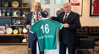 Bursaspor Başkanı Sinan Bür ve yönetimi TFF Başkanı Mehmet Büyükekşi'yi ziyaret etti