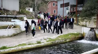 Cumhur İttifakı'nın Muğla Büyükşehir Belediye Başkan adayı Aydın Ayaydın, Seydikemer'de ziyaretlerde bulundu