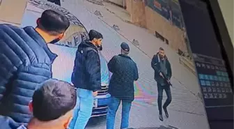 AK Parti Küçükçekmece Belediye Başkan Adayı Aziz Yeniay'ın Mardinliler Buluşması'nda silahlı saldırı