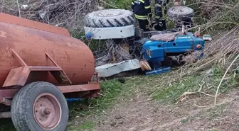 Manisa'da traktör devrildi, sürücü hayatını kaybetti