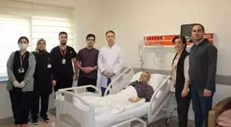 Sakarya'da At Nalı Böbreği Hastasının 15 Santimlik Tümörü Başarılı Bir Operasyonla Çıkarıldı