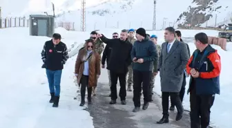 AFAD Daire Başkanları Hakkari'de Konteyner ve Çadır Kent Alanlarını İnceledi