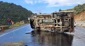 Aydın'ın Germencik ilçesinde kamyonet devrildi, 3 kişi yaralandı