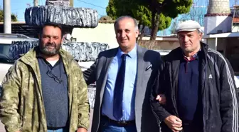 Aydın'ın İncirliova ilçesinde Acarlar Mahallesi'ne yeni meydan ve yollar