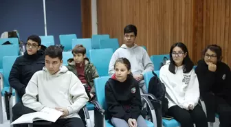 Edirne Emniyet Müdürlüğü, Polis Çocuklarına Derslerinde Yardımcı Oluyor