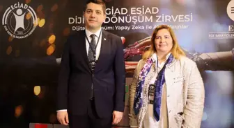 EGİAD ve ESİAD iş birliğinde düzenlenen Dijital Dönüşüm Zirvesi'nde dijital dönüşümün önemi ve yapay zeka ele alındı
