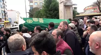 Başakşehir'de trafik kazasında hayatını kaybeden üniversite öğrencisi toprağa verildi