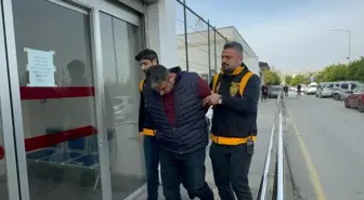 Adana'da düzenlenen operasyonda ruhsatsız silahlar ele geçirildi