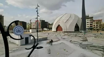 Adıyaman'da inşa edilen 'Kent meydanı projesi'nde sona yaklaşıldı