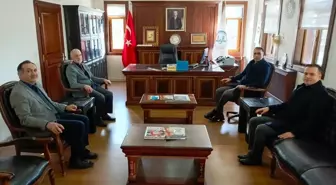 Beypazarı Kaymakamı Vedat Yılmaz, İlçe Müftülüğünü ziyaret etti