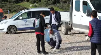 Bodrum'da Halk Plajında Temizlik Etkinliği