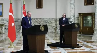 Erdoğan: Türkiye-Mısır ilişkilerini hak ettiği seviyeye çıkarma gayretindeyiz