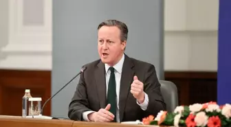 İngiltere Dışişleri Bakanı David Cameron, Ukrayna'daki Durumu Değerlendirdi