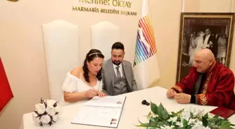 Sevgililer Günü'nde 4 çift Marmaris Belediyesi Nikah Salonu'nda evlendi