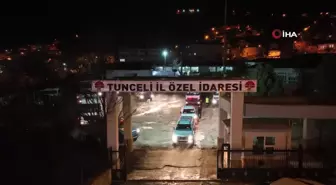 Tunceli'den Erzincan'a ekip ve iş makinesi sevk edildi