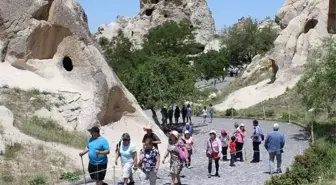 Turist rehberleri kanunu nedir, kimler turist rehberi ve seyahat acentesi olabilir 2024?