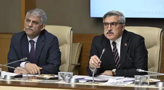 Kültür ve Turizm Bakan Yardımcısı: Rehberlik için yabancı uyruklu kişilerin Türkiye'ye gelmesi yasalarımıza aykırıdır