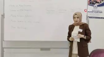 Esenyurtlu annelere 'Anne Destek Programı' eğitimi veriliyor