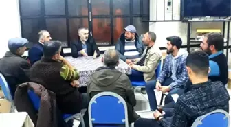 Aydın İlçe Müftüsü kahvehanelerde vatandaşlarla buluşuyor