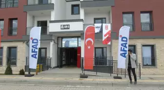 İslahiye'deki deprem konutlarının anahtar teslimine başlandı