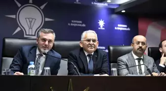 Kayseri Büyükşehir Belediye Başkanı Dr. Memduh Büyükkılıç, AK Parti Genel Başkan Yardımcısı, Teşkilat Başkanı Erkan Kandemir ile bir araya geldi