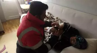Ordu Büyükşehir Belediyesi Alzheimer hastası kadına akıllı saat teslim etti