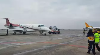 Muş'ta Kalp ve Karaciğer Yetmezliği Olan 2 Yaşındaki Bebek Ambulans Uçakla Ankara'ya Sevk Edildi