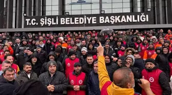 Şişli Belediyesi İşçileri Toplu İş Sözleşmesi İçin Gösteri Yaptı