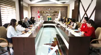 Ağrı Valisi ve eşi, eğitimden kadın haklarına örnek çalışmalara imza atıyor