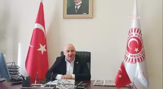 Artvin'de Kamyonet TIR'a Çarptı: 2 Kişi Ağır Yaralandı