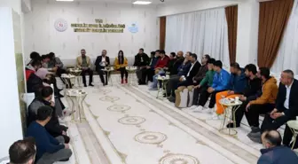 Edremit Belediye Başkanı İsmail Say, Hentbol Takımına Salon Sözü Verdi