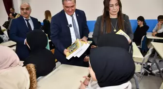 Belen Belediyesi, LGS ve YKS'ye girecek öğrencilere kaynak kitap desteği sağlıyor