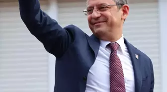 CHP Genel Başkanı Özgür Özel, Bergama'da halkla buluştu