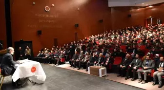 Bilecik Din Görevlileri Buluşmasında 'Kur'an ve Sünnet Bütünlüğü' Konferansı Gerçekleştirildi