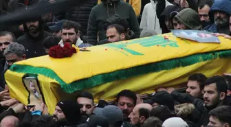 Hizbullah Komutanı Ali Muhammed ed-Debs'in Cenazesi Nebatiye'de Defnedildi