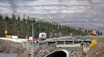 Erzincan'da maden ocağındaki toprak kayması: Kaybolan işçiler için arama çalışmaları sürüyor