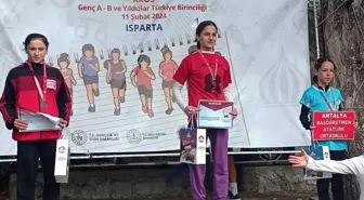 Körfezli Sporcu Melek Yıldız, Türkiye Kros Şampiyonası'nda İkinci Oldu