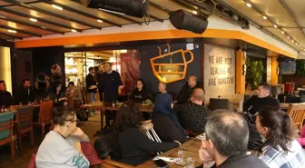 Cumhur İttifakı Kırklareli Belediye Başkan Adayı Derya Bulut, dernek temsilcileriyle bir araya geldi