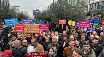 Esenyurt Yerel İnisiyatif Platformu, Kemal Deniz Bozkurt'un aday gösterilmemesini protesto etti