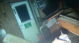 İmralı Adası'nda batan kargo gemisinin enkazından çekilen görüntüler paylaşıldı