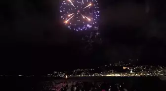 Yeni Zelanda'da Çin Yeni Yılı kutlamaları havai fişek gösterisiyle aydınlandı