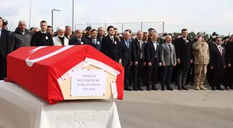 Adıyaman'da trafik kazasında hayatını kaybeden polis memuru Elazığ'a uğurlandı