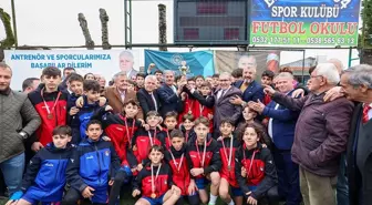 Serdivan Belediye Başkanı Yusuf Alemdar, Sakarya ASKF'yi ziyaret etti
