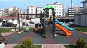 Batman'da yapılan 2 park törenle hizmete açıldı