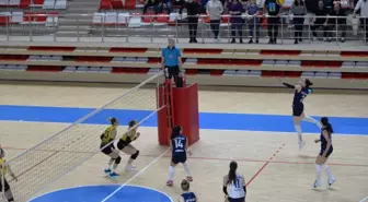 Bozüyük Belediyesi Eğitim ve Spor Kulübü Voleybol Takımı, Yarı Finallere Lider Olarak Katılmaya Hak Kazandı