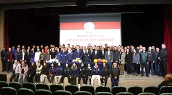 Düzce'de Spor Kulüplerine Malzeme Desteği