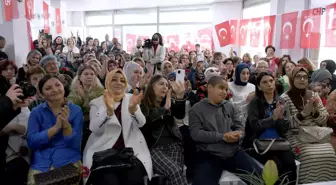 Kuşadası Belediye Başkanı Kadınların Temsilini Vaat Ediyor